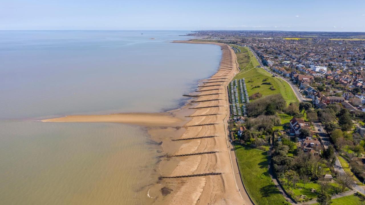 Luxury Caravan At Seaview Holiday Park In Kent Ref 47034Pb Whitstable Exteriér fotografie
