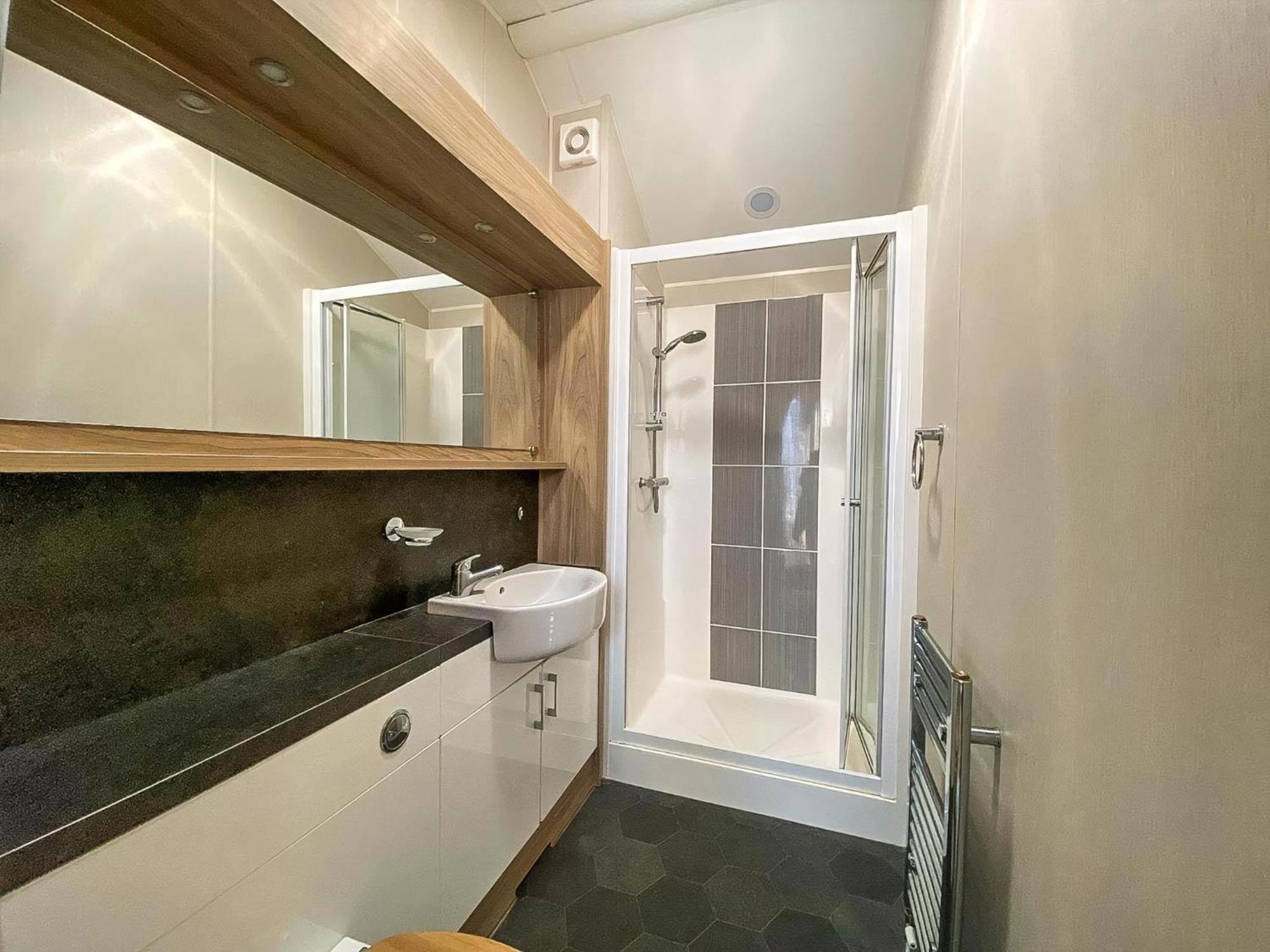 Luxury Caravan At Seaview Holiday Park In Kent Ref 47034Pb Whitstable Exteriér fotografie