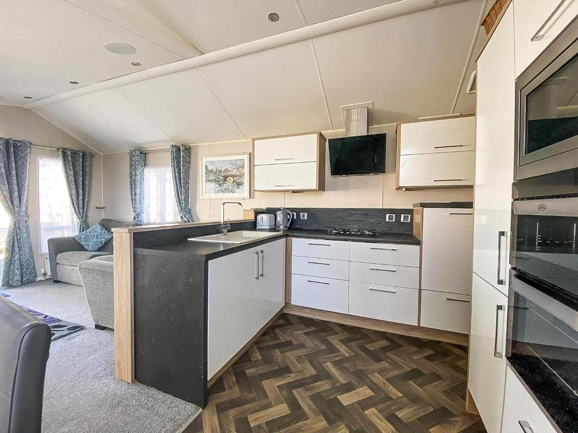 Luxury Caravan At Seaview Holiday Park In Kent Ref 47034Pb Whitstable Exteriér fotografie