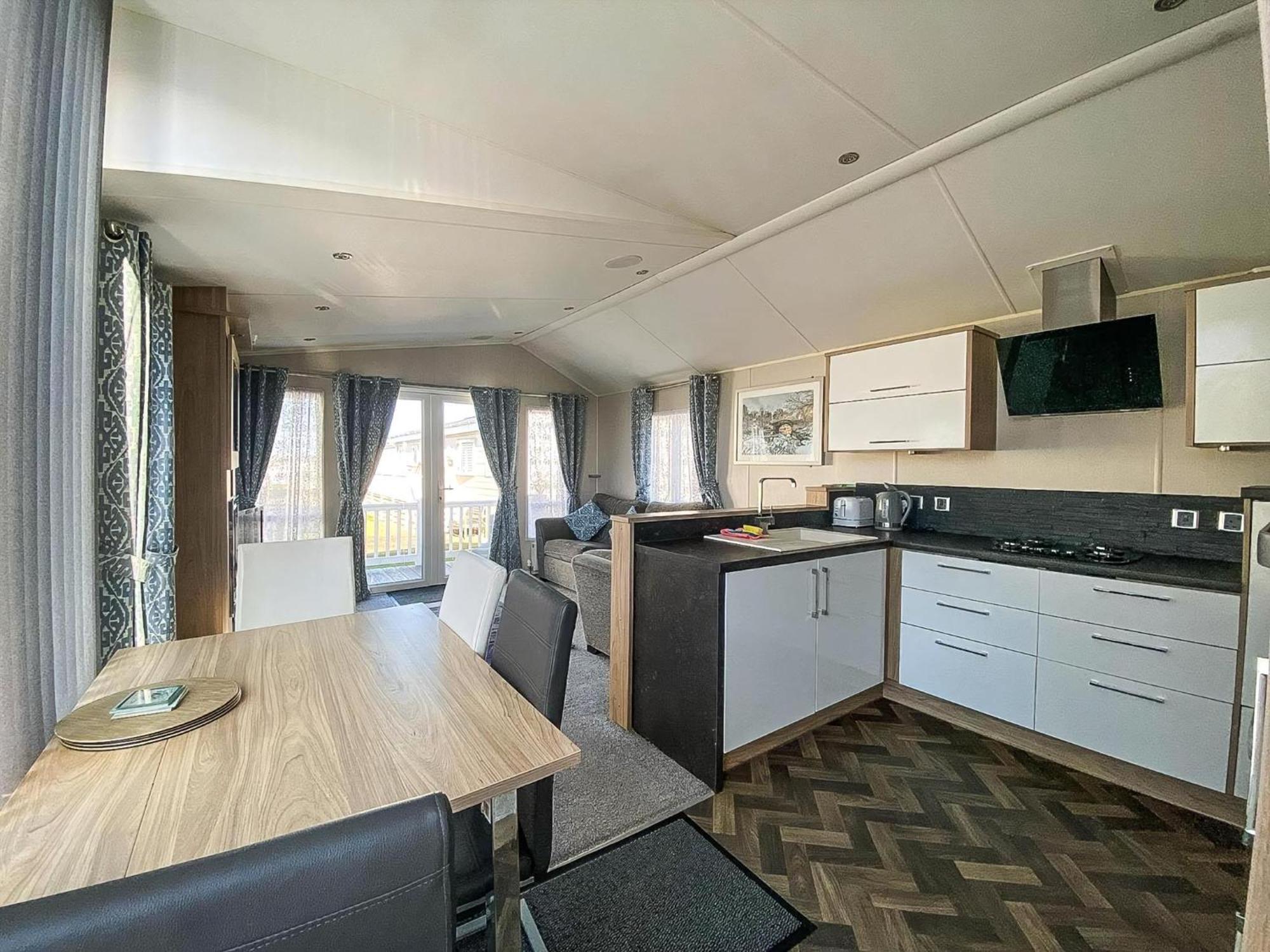 Luxury Caravan At Seaview Holiday Park In Kent Ref 47034Pb Whitstable Exteriér fotografie